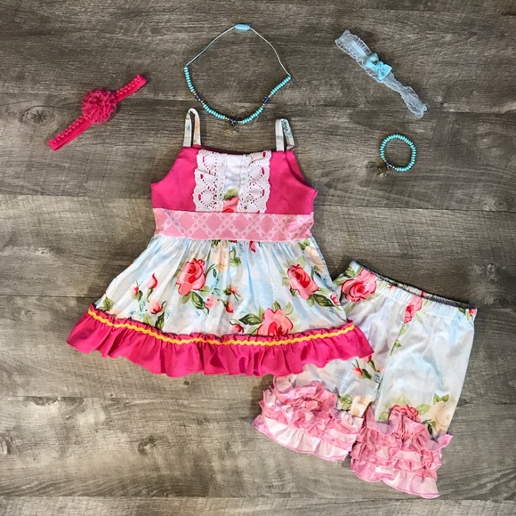 Other - 2 piece boutique rose summer outfit